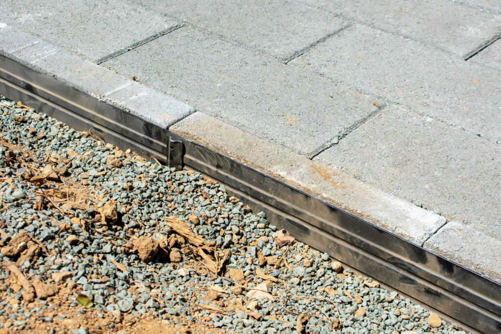 Edge Restraints for Pavers
